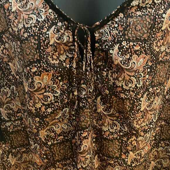 Size 26/28 Venezia Jeans short ruffle sleeve v-neck floral print brown tunic top - Picture 3 of 16